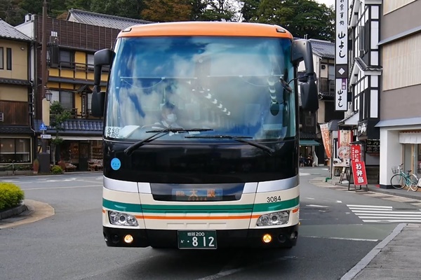 「城崎温泉・湯村温泉・但馬バス乗り放題きっぷ」は往復高速バスを利用