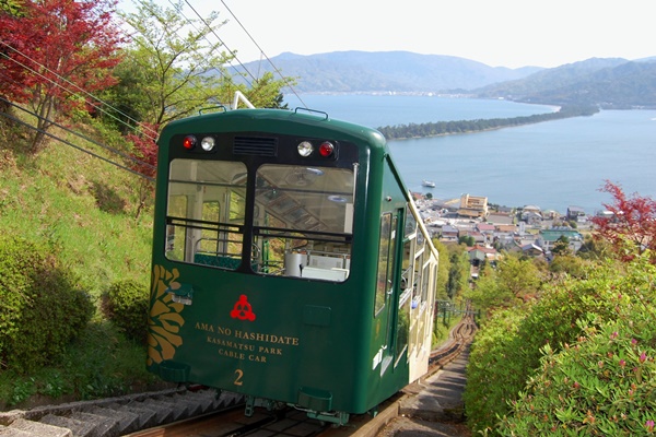 大阪からの高速バス「天橋立周遊きっぷ」で傘松公園ケーブルカー・リフトにも乗れます