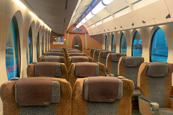 南海電車「特急ラピート」のスーパーシートにレギュラーシート料金で安く乗る方法「アップグレードサービス」とは？