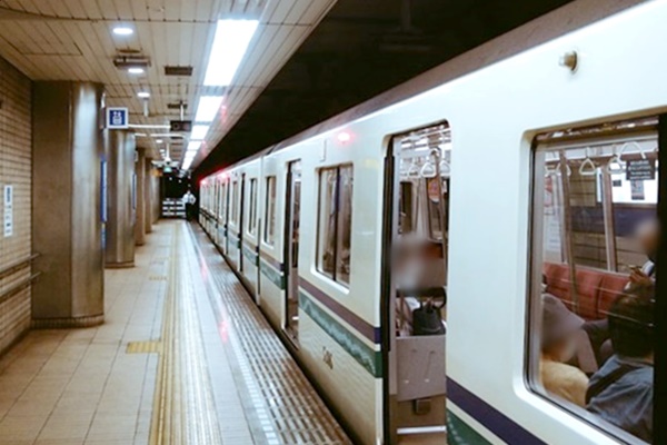 神戸市営地下鉄「兵庫津ミュージアム観覧券付き海岸線1日乗車券」は乗り放題。