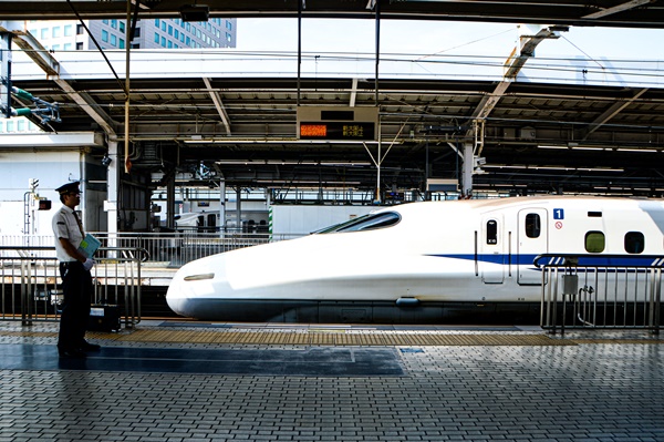 京都から神戸へ・神戸から京都へJRで安く行く方法「三都物語周遊乗車券」