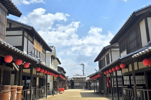 京都バス「映画村・嵐山・嵯峨野回遊乗車券」アクセス・入場セット割引1日券の内容、値段、発売期間、購入方法